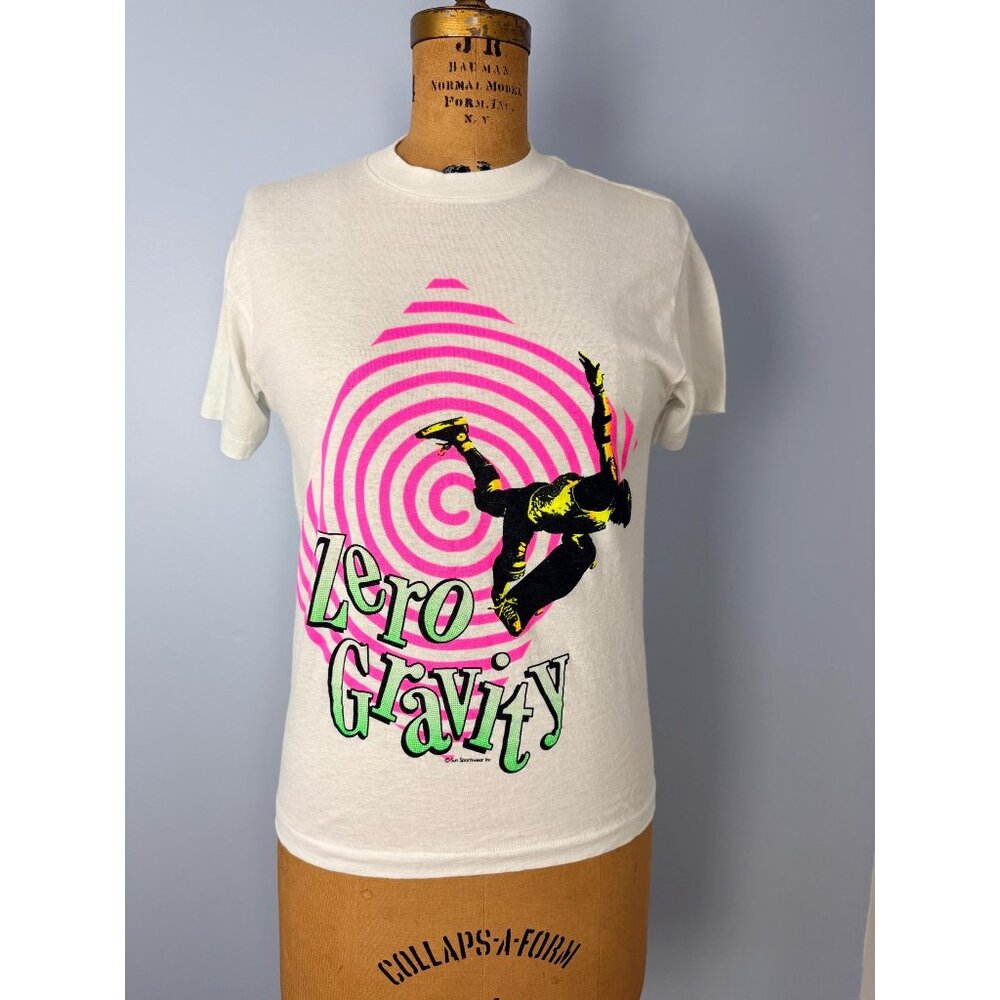 Vintage Zero Gravity T-shirt, Size Medium, 80s Skater Style, Sun Sportswear